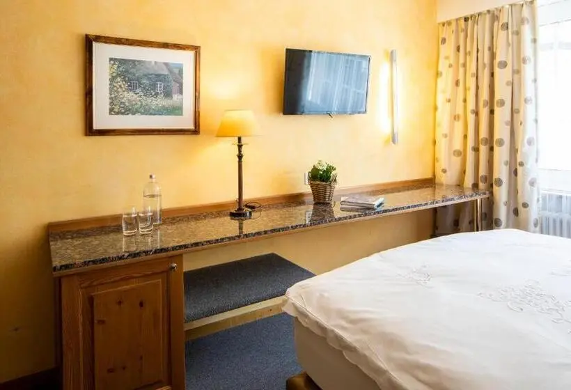 Standard Yhden Hengen Huone, Cristallo Arosa