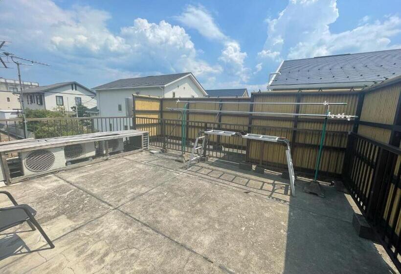 اتاق خانوادگی, 貸切温泉風呂付 ゲストハウス璃洛 りらく  石和温泉 日本式宿 健康朝食付