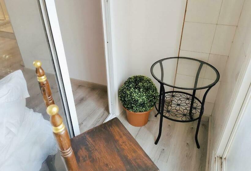 اتاق استاندارد, Barcelona Coronahostal