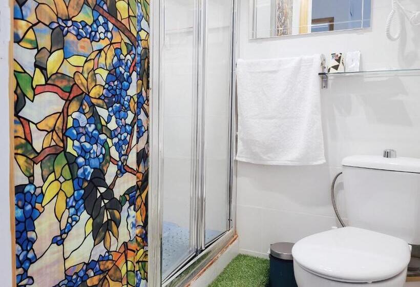 اتاق استاندارد, Barcelona Coronahostal