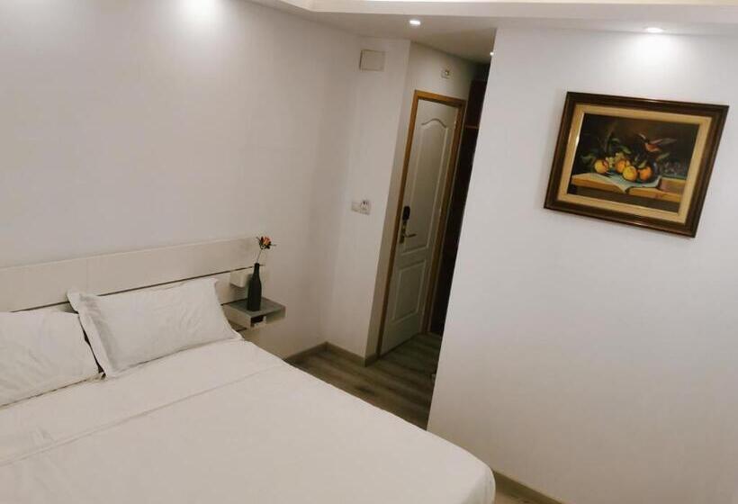 اتاق استاندارد, Barcelona Coronahostal