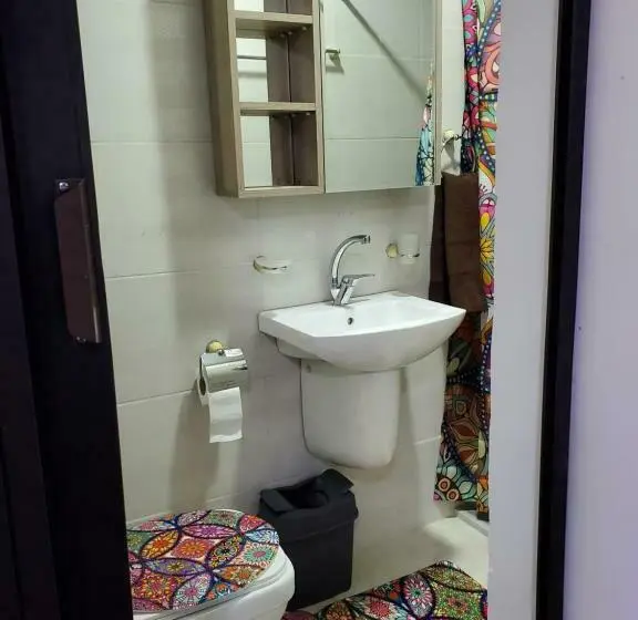 اتاق لوکس سه تخته, Petra Casablanca
