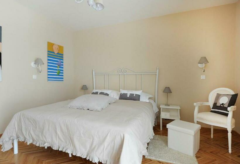 Апартаменты 1 Спальня, Tinel Rooms Old City Center