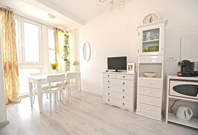 带1个卧室的公寓, Tinel Rooms Old City Center