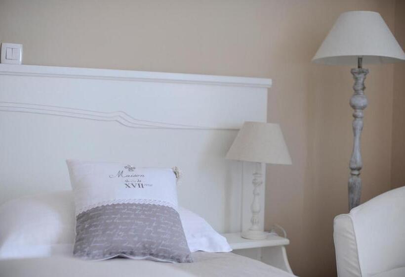 Номер Комфорт, Tinel Rooms Old City Center