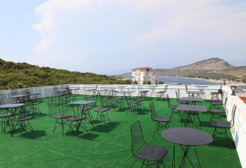 ファミリールーム, Golden Hill Ksamil