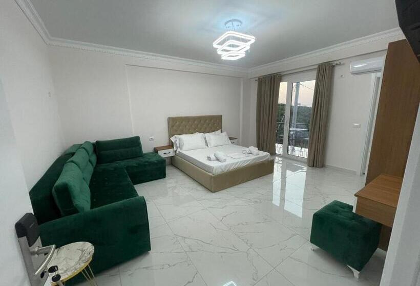 ファミリールーム, Golden Hill Ksamil