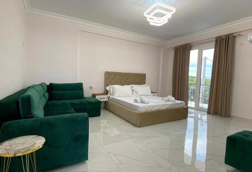 ファミリールーム, Golden Hill Ksamil