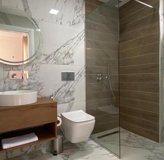 スタンダードルーム, Golden Hill Ksamil