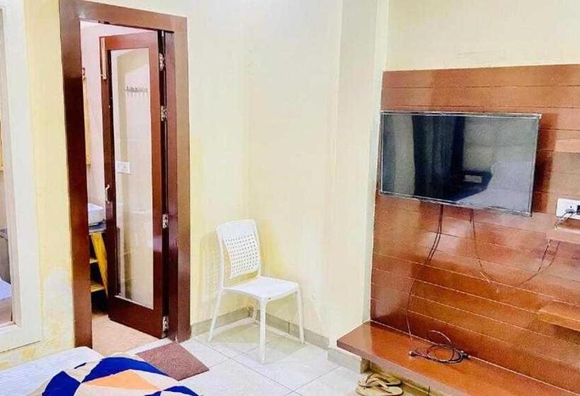 חדר סטנדרט, Oyo 83505 The Miraj Hr Ten