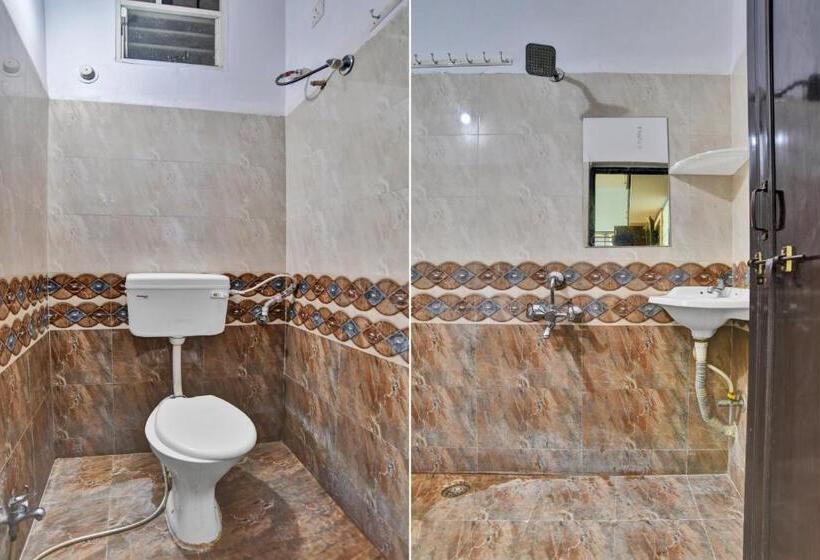 트리플 클래식 룸, Flagship Hotel Saksham