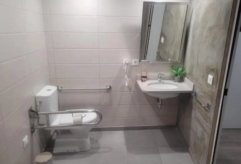 身障者適用スタンダードルーム, Malva Hostel