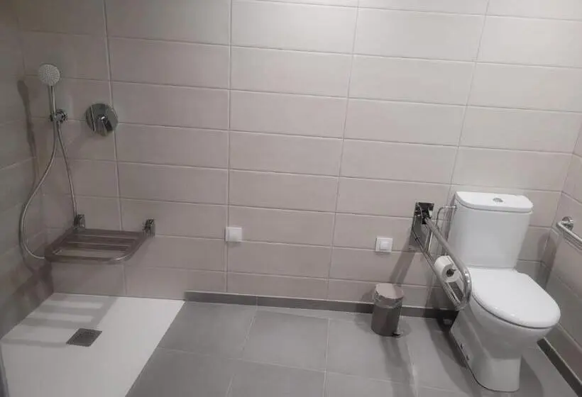 身障者適用スタンダードルーム, Malva Hostel
