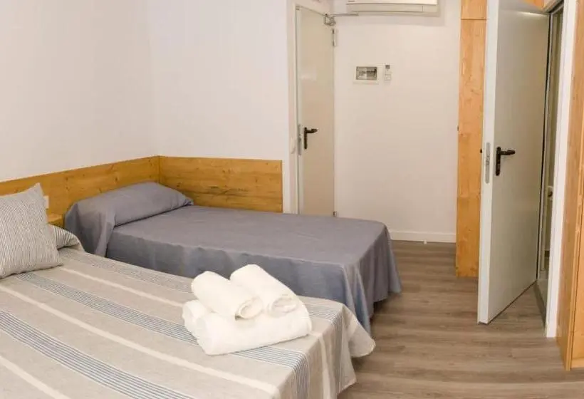 ファミリールーム, Malva Hostel