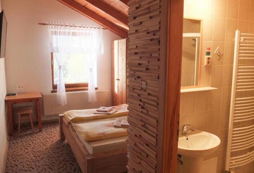 חדר סטנדרט לארבעה, Ranč Podlesok