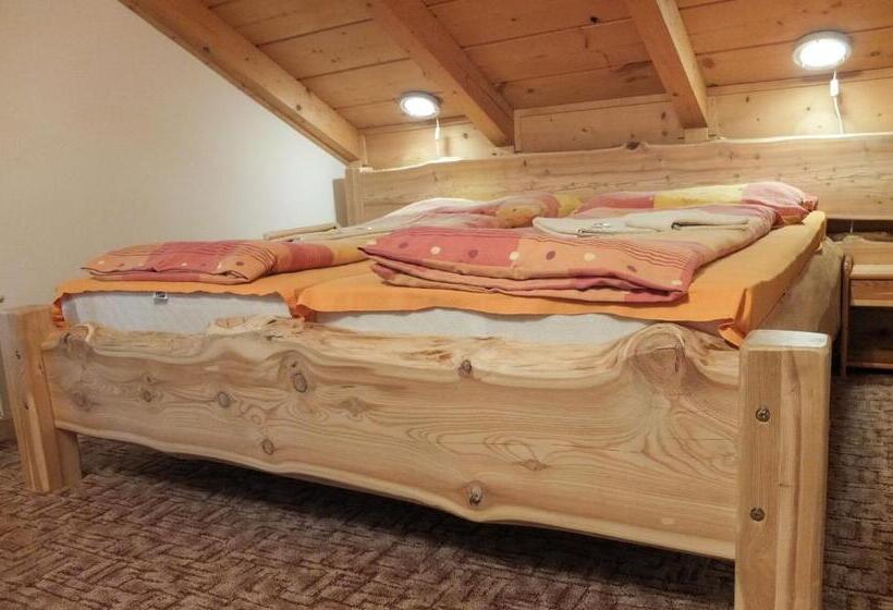 חדר סטנדרט לארבעה, Ranč Podlesok