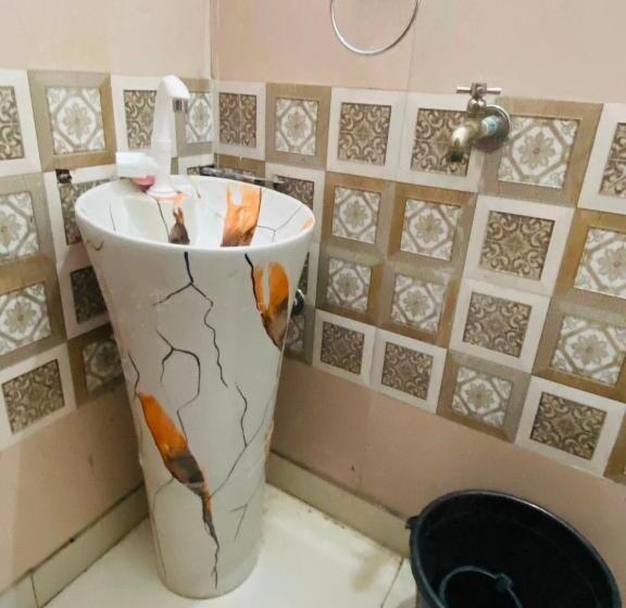 Трехместный Номер Классика, Oyo 90258 Chess