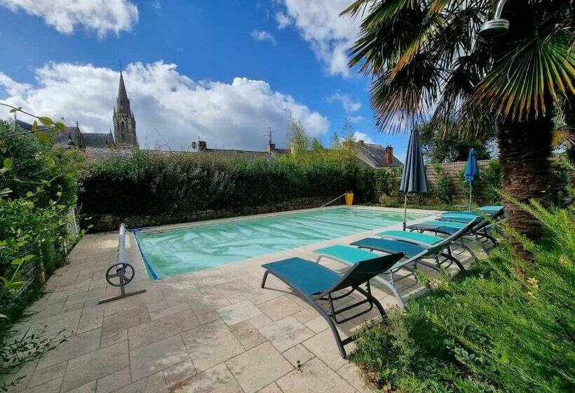 プール付き1ベッドルームヴィラ, La Recreation _ Ancienne école De 1850 Rénovée En Maison D Hôtes