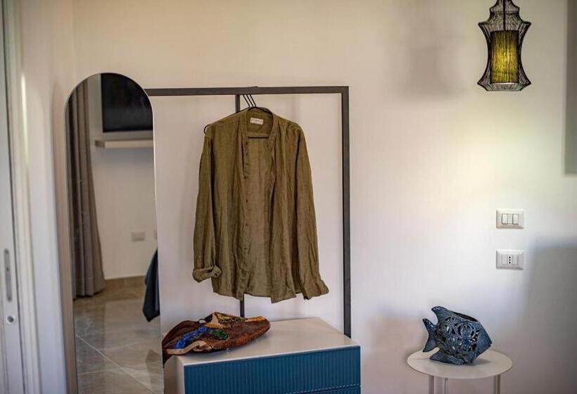 标准三人间, Villa Barone