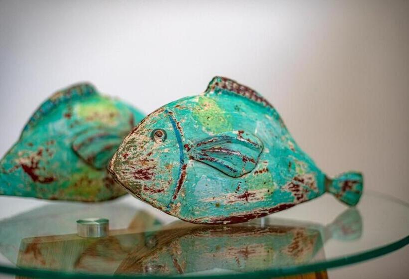 标准三人间, Villa Barone