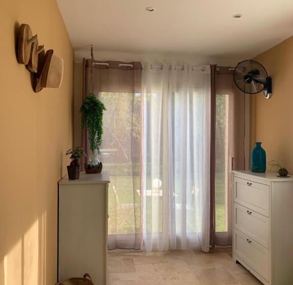 标准间带游泳池, Maison D Hôtes 2 Personnes Les Deux Esprits Libres