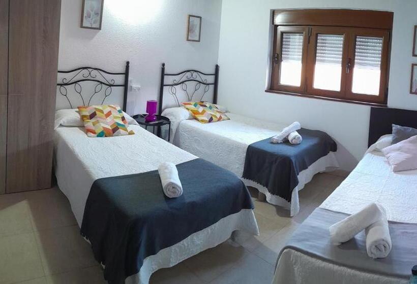 스탠다드 트리플 룸, Pensión Quintana