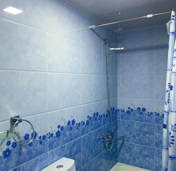 Sviitti, Safar Guest House