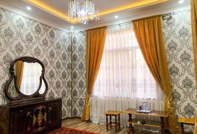 Sviitti, Safar Guest House