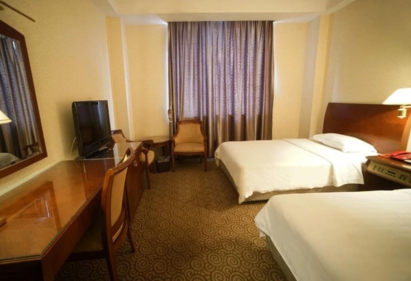 Camera Superiore, Five Rams City