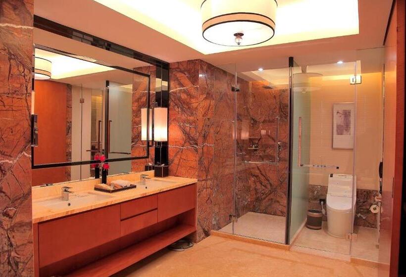 Номер бизнес-класса, Happiness