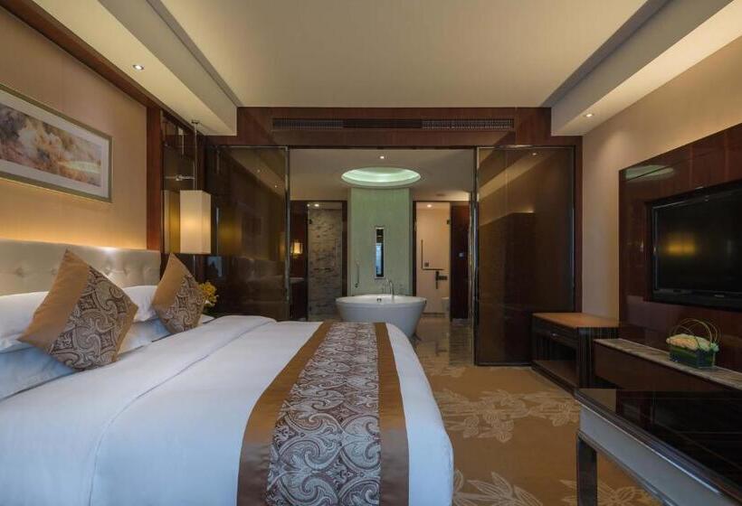 Номер Deluxe, Happiness