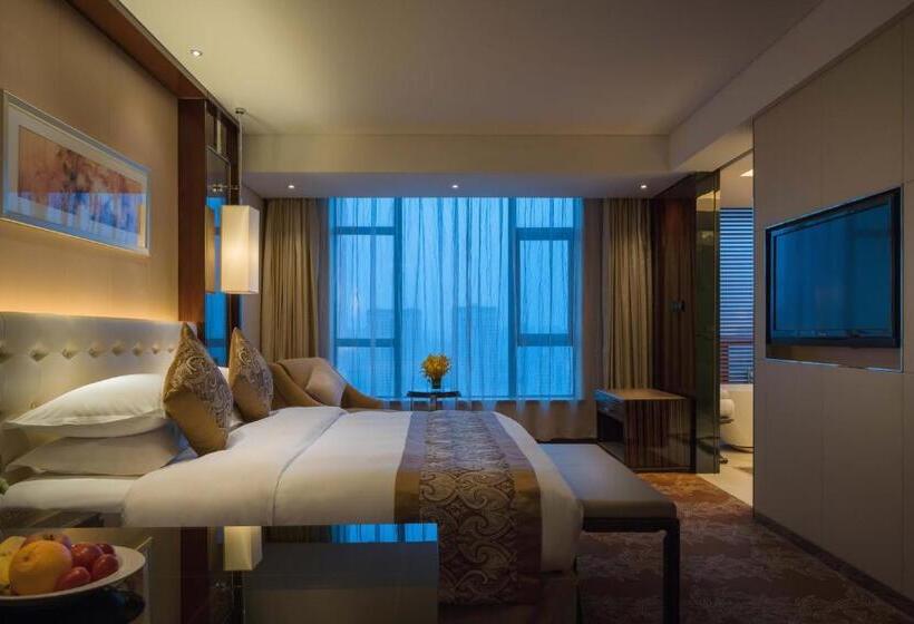 Номер Deluxe, Happiness