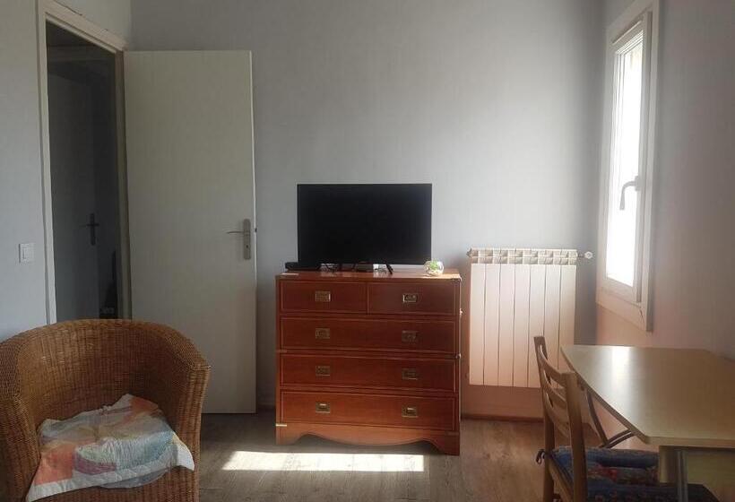 اتاق استاندارد, 1er Etage Privatif Dans Une Maison