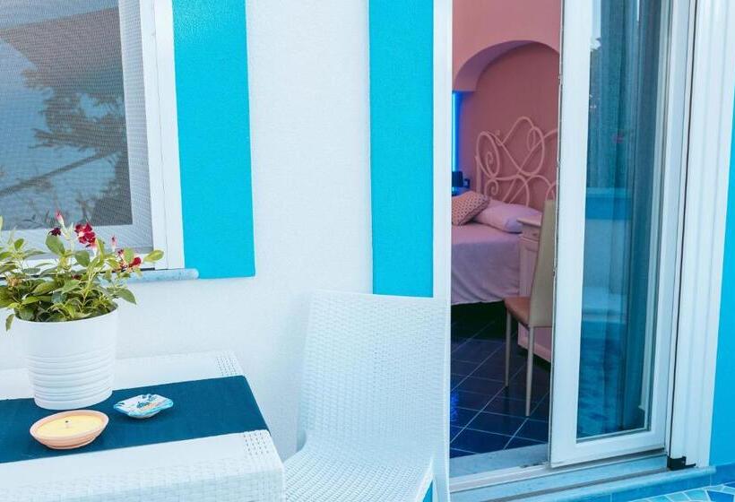 Tengerre Néző Deluxe Szoba, Santa Margherita Suite Chiaiolella