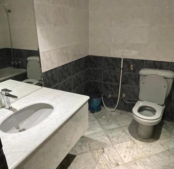 غرفة قياسية سرير كينج, Green View