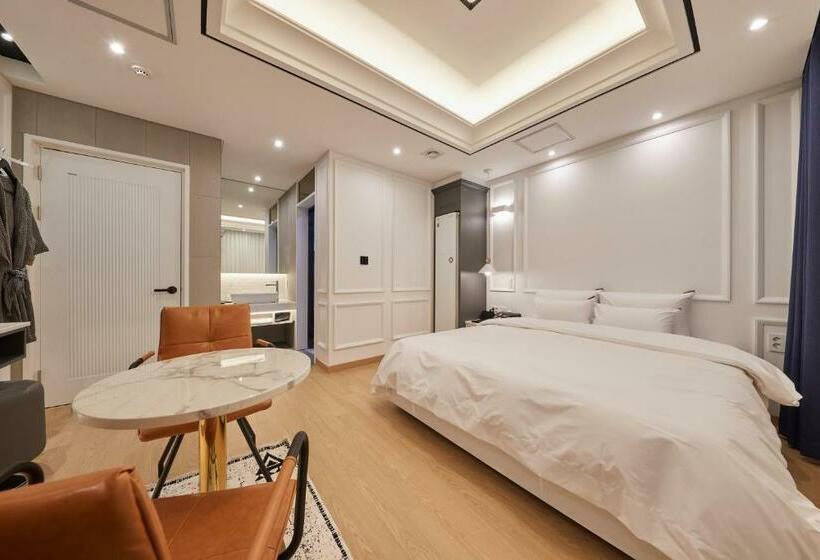 高级大房间, Hiveinn