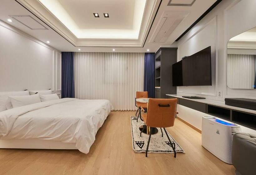 高级大房间, Hiveinn