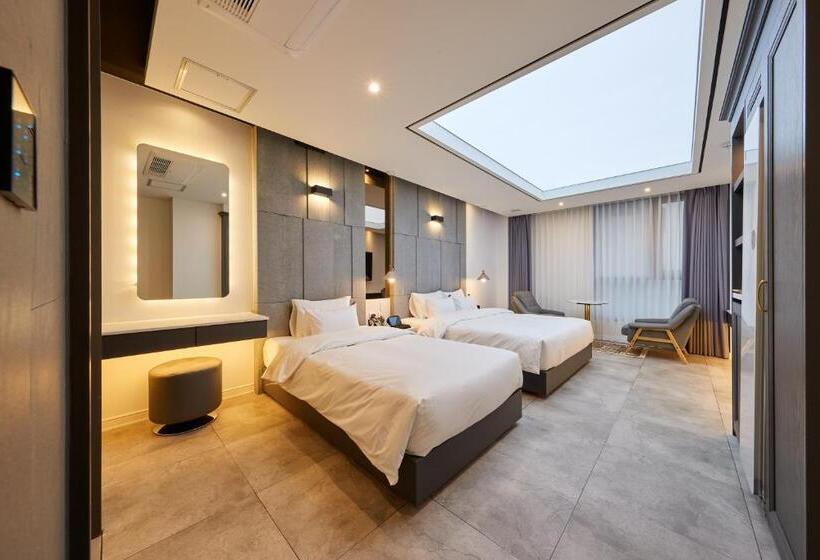 高级大房间, Hiveinn