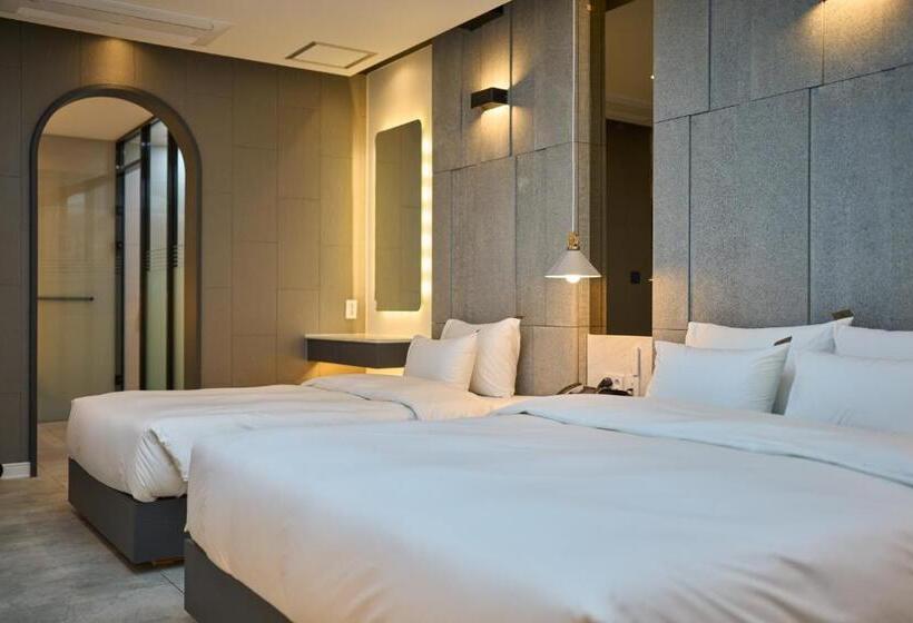 高级大房间, Hiveinn