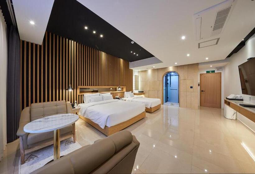 小型套房, Hiveinn