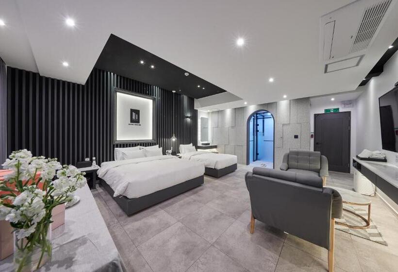 家庭套房, Hiveinn