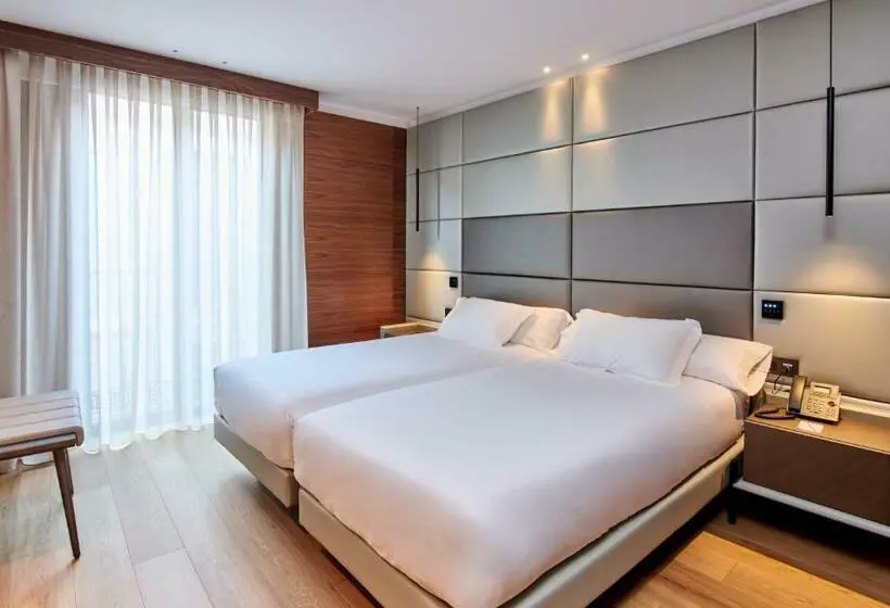 Habitació Superior, Mypalace León