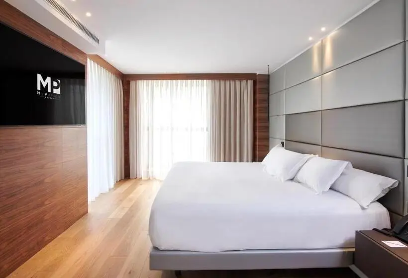 Suit Deluxe, Mypalace León