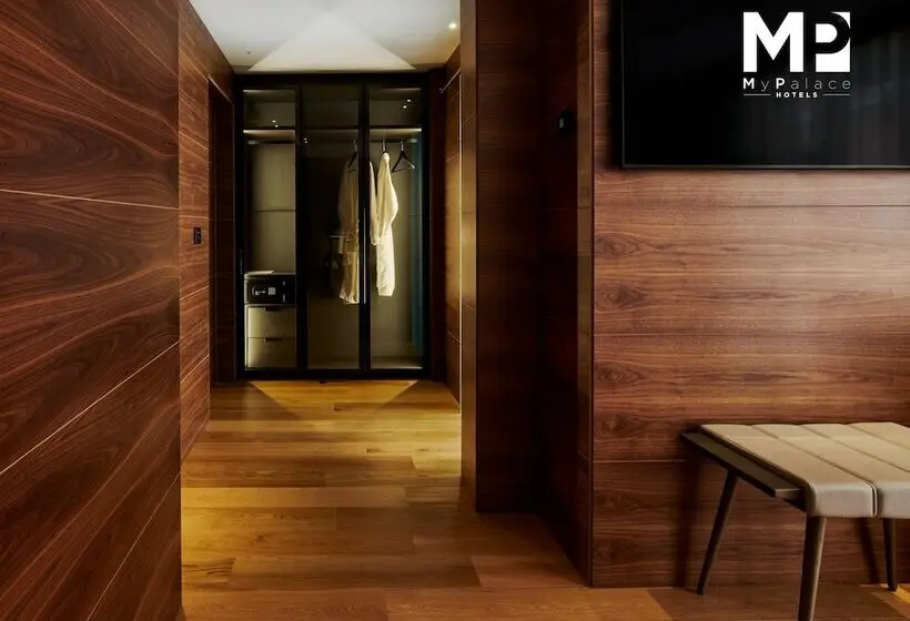 Habitació Superior, Mypalace León