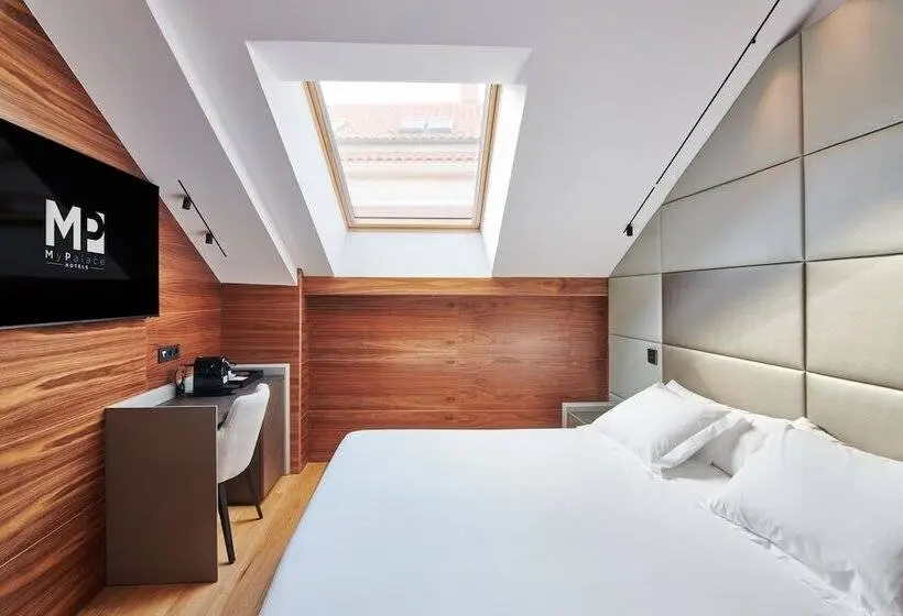 Habitació Superior, Mypalace León