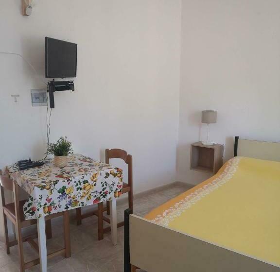 استودیوی استاندارد, Torre D Oriente