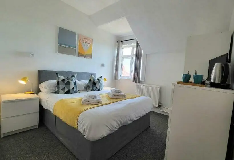 サイドオーシャンビュースタンダードルーム, Beach Hotel Torbay B&b