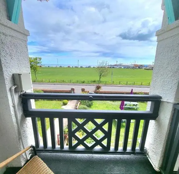 オーシャンビューのスタンダードシングルルーム, Beach Hotel Torbay B&b