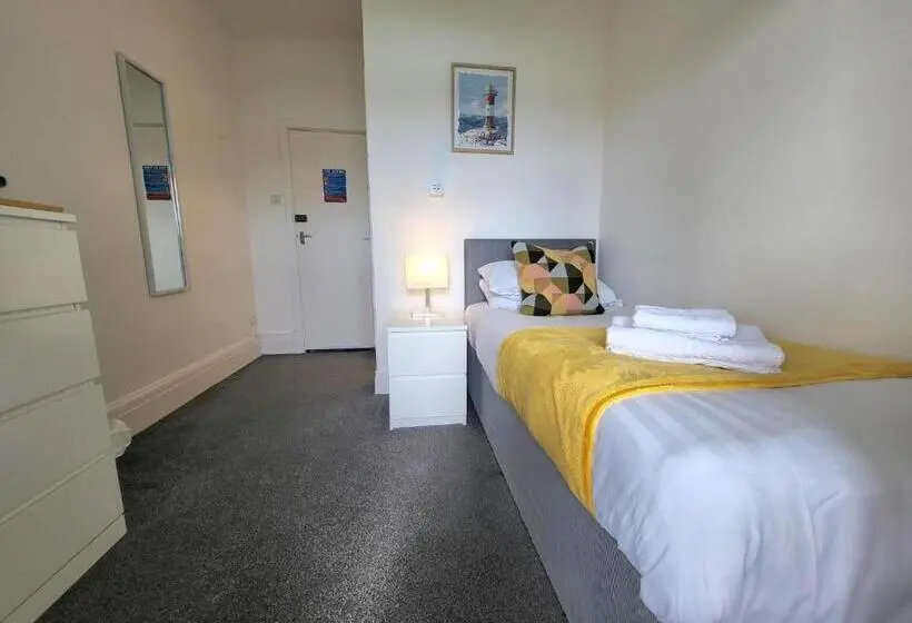 オーシャンビューのスタンダードシングルルーム, Beach Hotel Torbay B&b