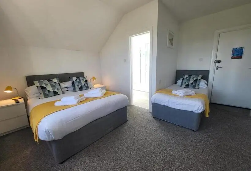 Triple Room Sea View, Beach Hotel Torbay B&b